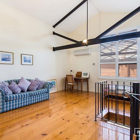 Spacious Central Townhouse Fremantle Exterior photo